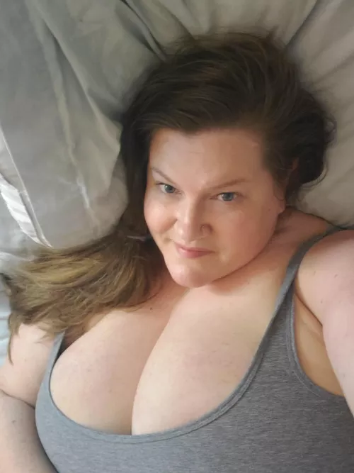 Keep me company in bed⁉️😈💋 [F49]