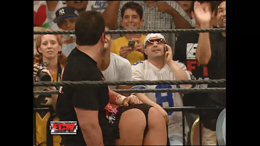 Kelly kelly's 19 year butt