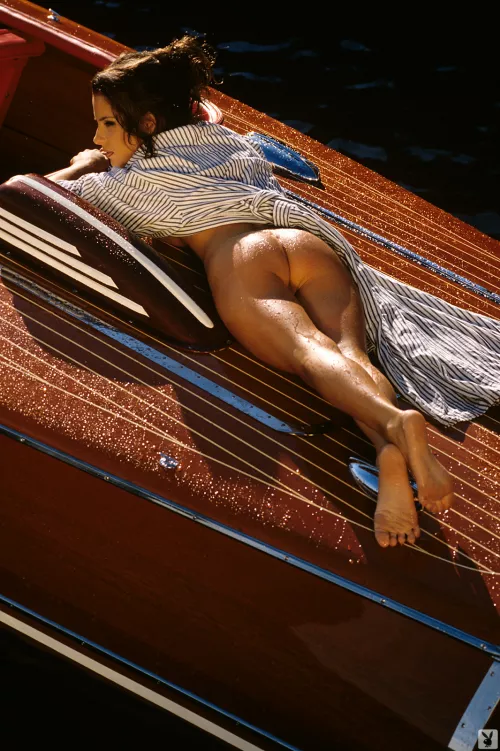 Kelly Monaco Monday!