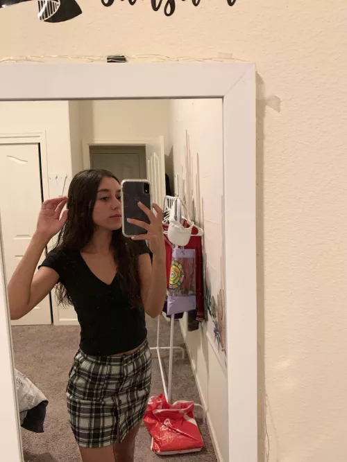 Kik nuttondessi69 😈 I want to see your large rod over me