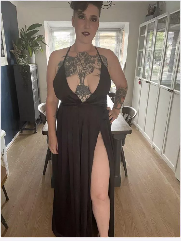 Kik: stag_hotwife91 looking to trade wife pics ;)