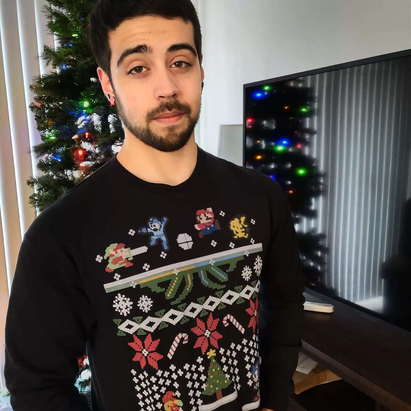Kinda in love with this sweater. Kinda in love with this sweater.