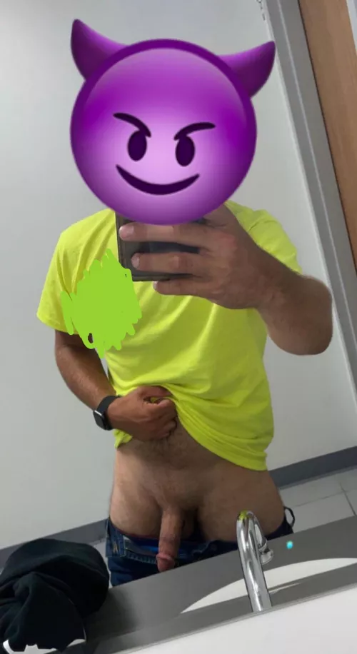 Kinda prefer how my dick looks when itβs soft compared to it fully hard β¦ my bro said he agrees with me.