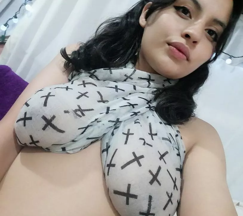 Kiss my nipples 🥵