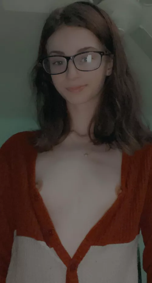 kisses and bites rn