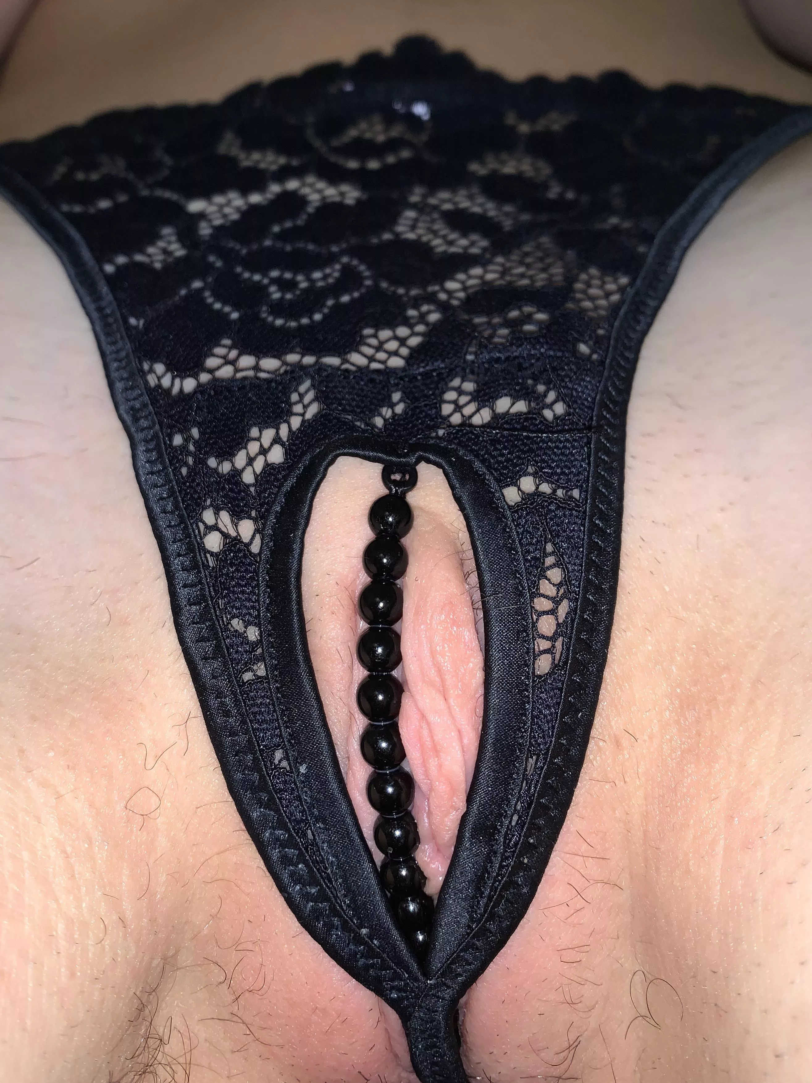 Lacey pearl thong 😍