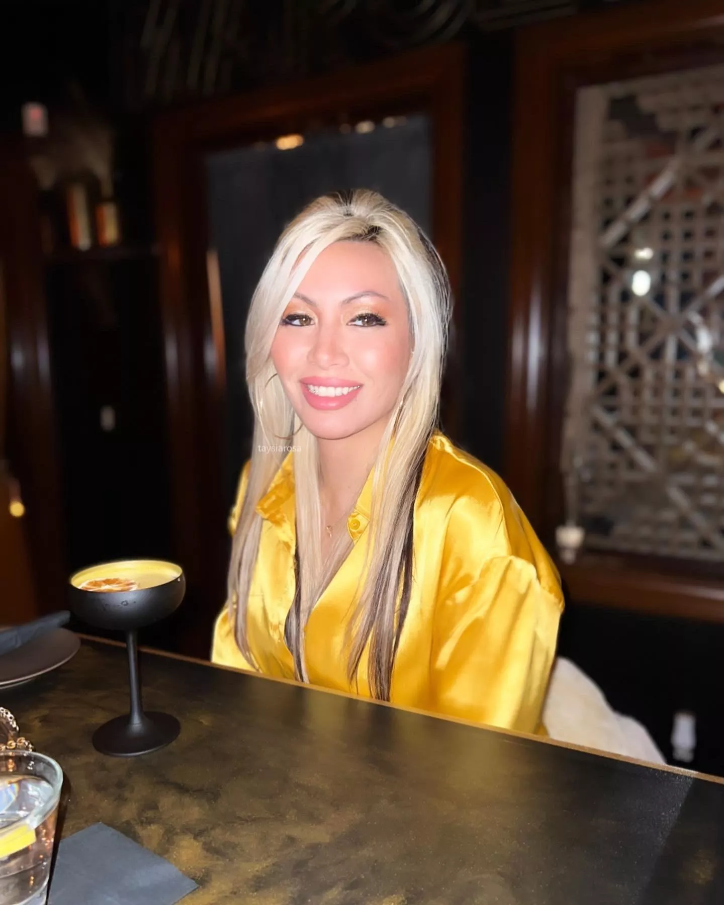 Laos/Italian 💛 cheers to a happy weekend