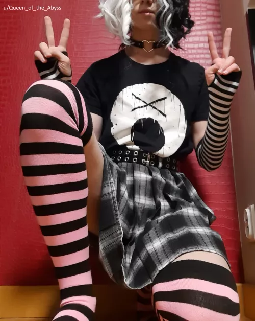 Last pic in 2021. I wish I had money for new clothes :/