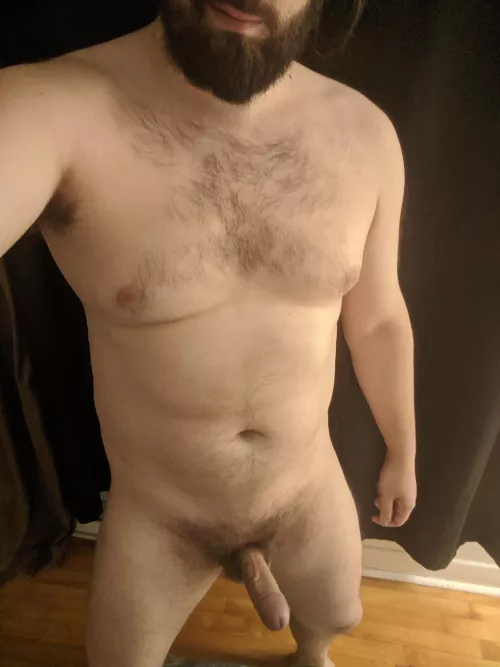 Last vacation day so I'll spend it naked