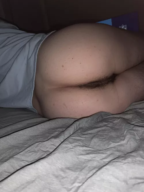 Late night booty pic🍑