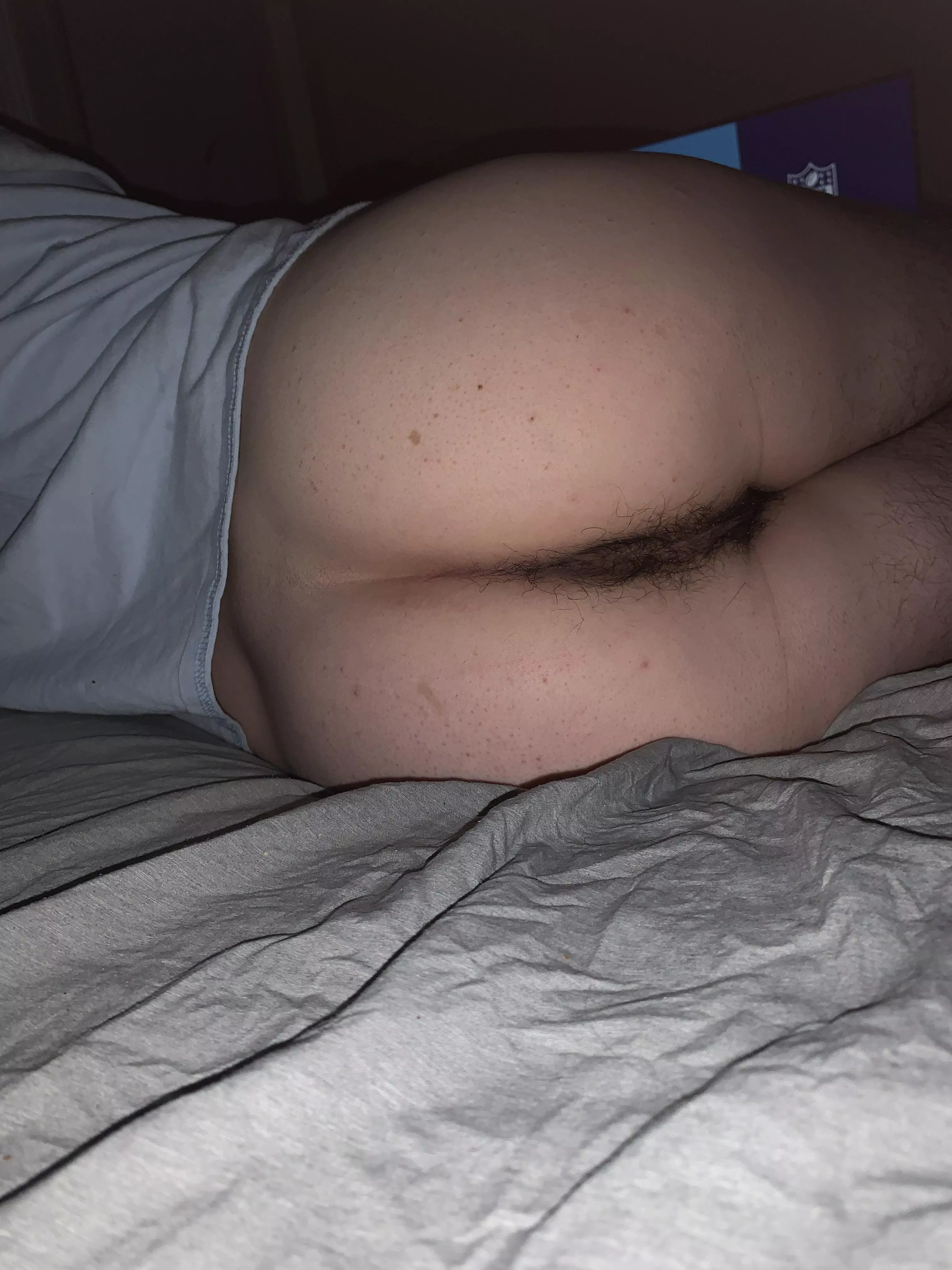 Late night booty pic🍑