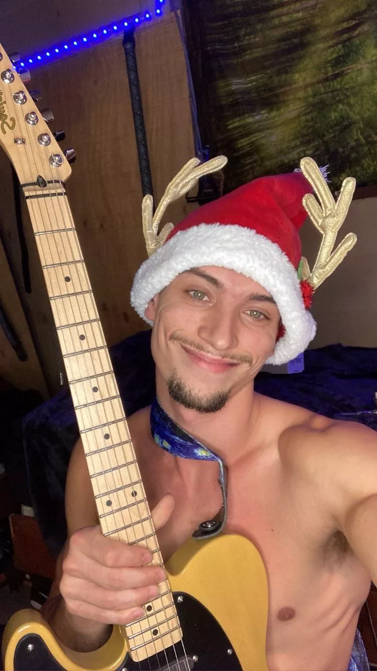 Late night jamming 😁🎅🎸