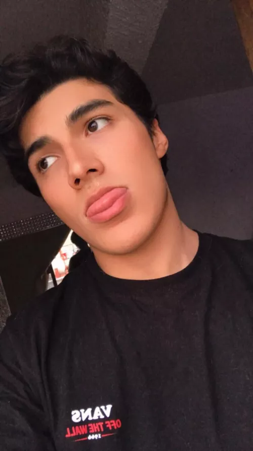 Latino ๐ค
