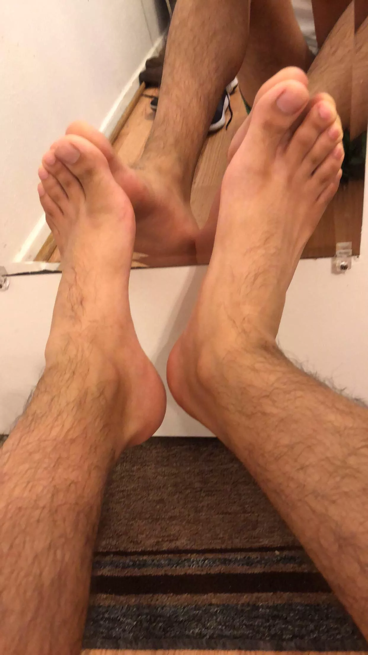 Latino feet