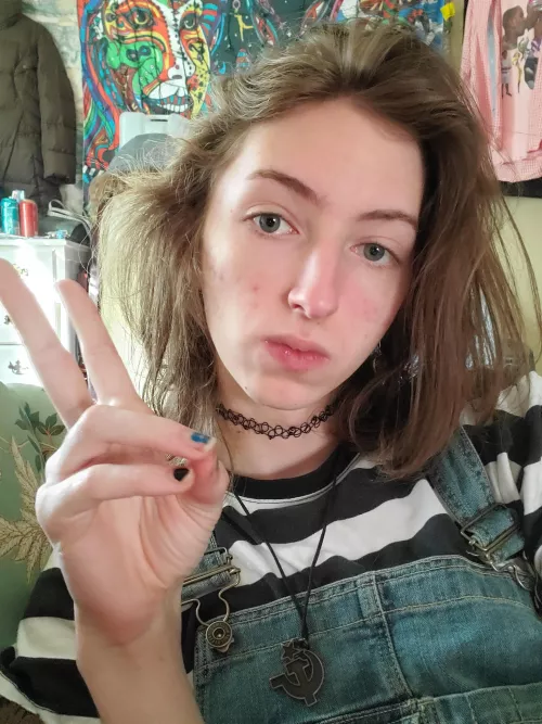 Learning to feel cute w/o makeup 😄