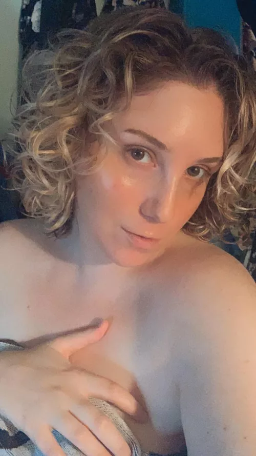 Learning to rock my natural curls :)