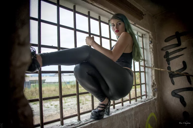 Leather leggings 😉