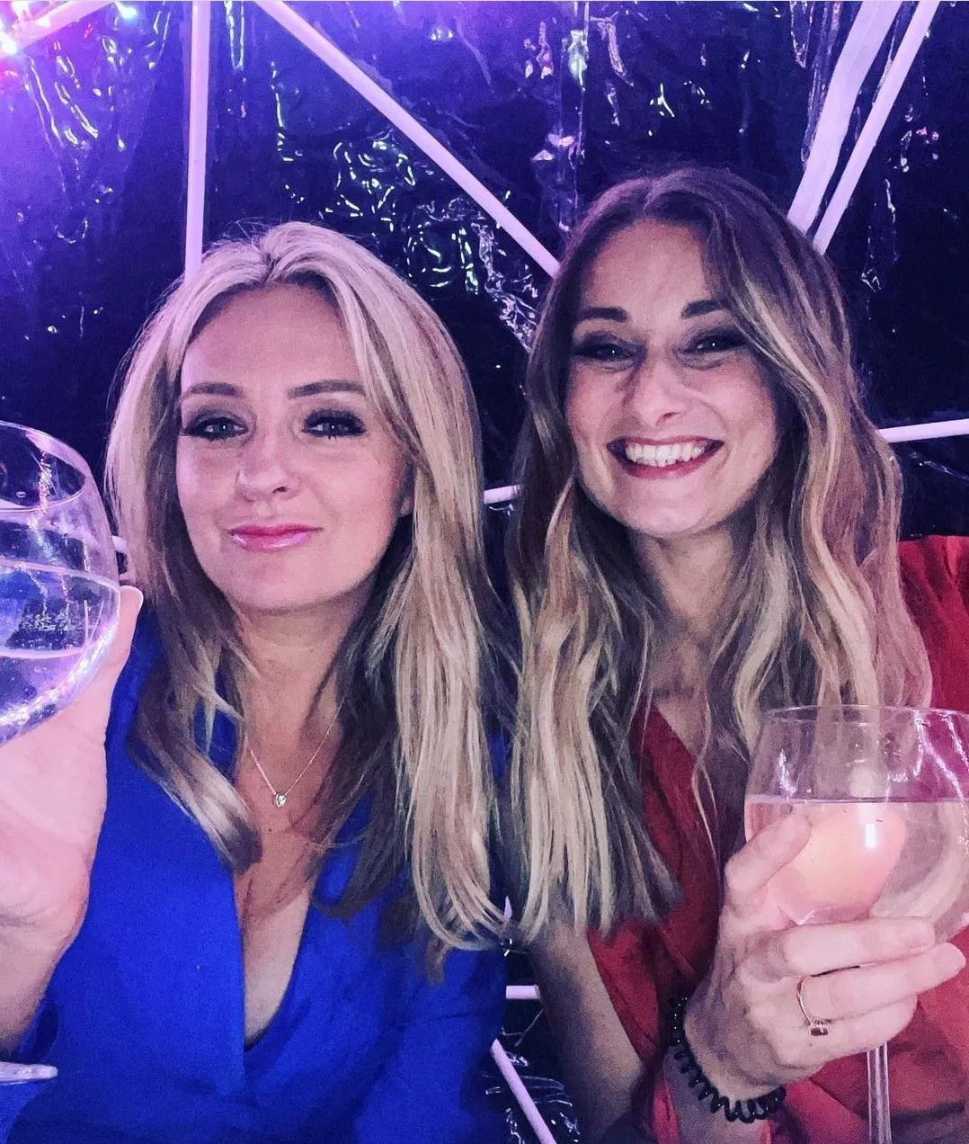 Left or right. WWYD. Dm open Left or right. WWYD. Dm open