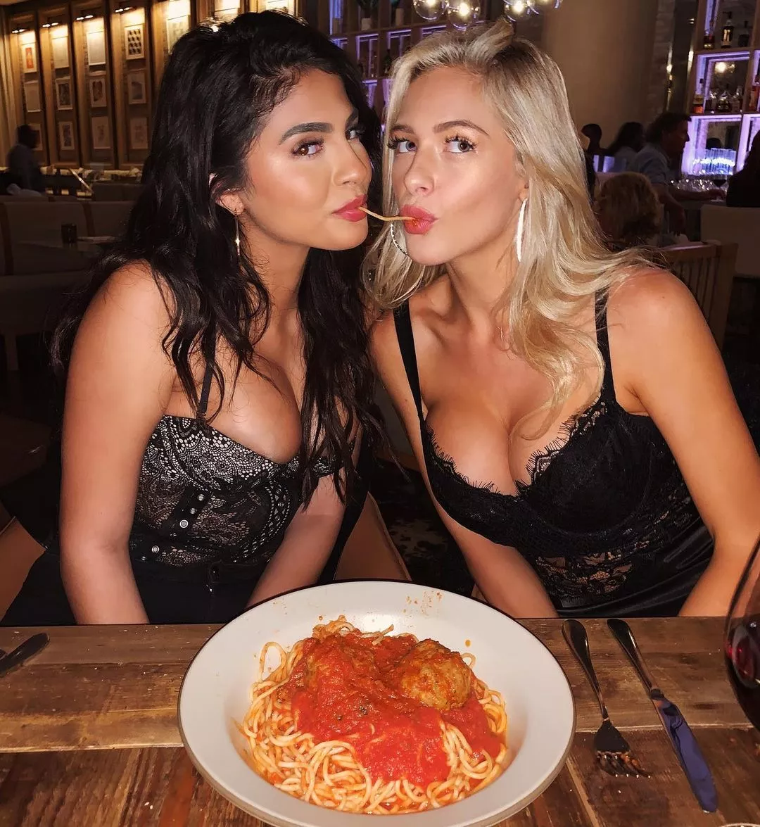 Left, Right or 🍝?
