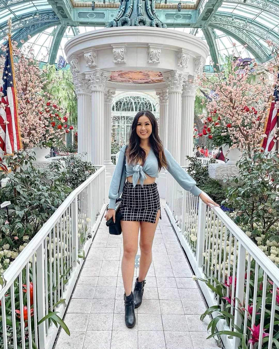 Leggy Asian Cutie In Skirt