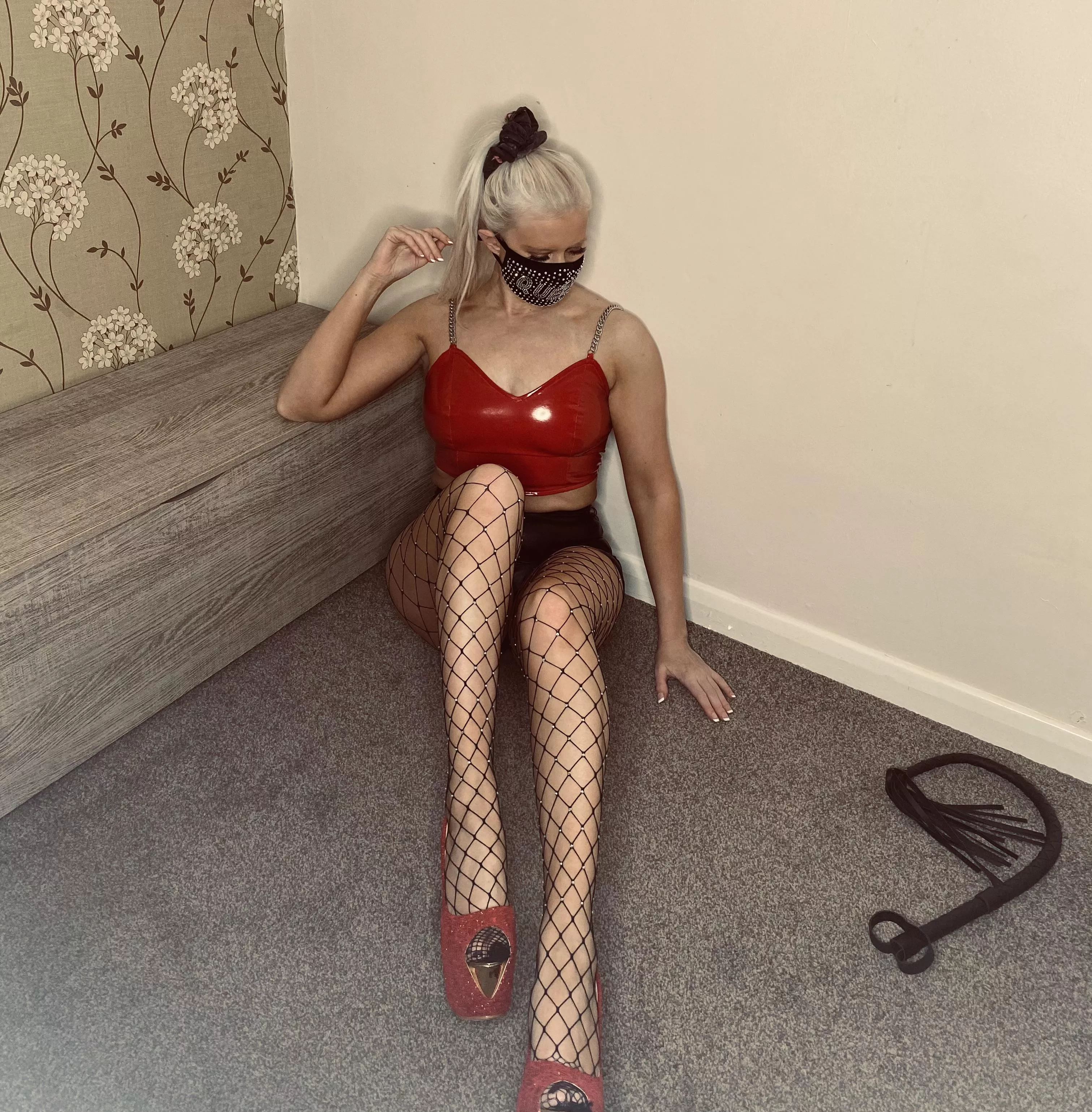 Leggy blonde with a very devilish side π Leggy blonde with a very devilish side π
