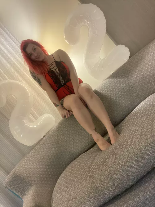 Legs on Legs on Legs [f]ollw me?