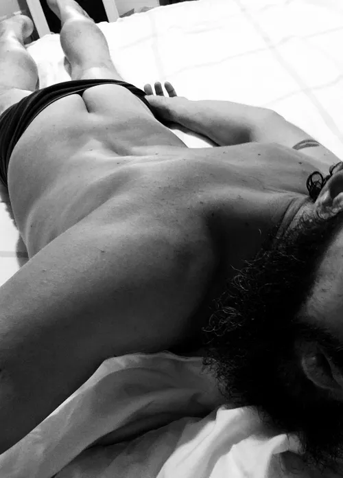 Legs... you really make an ass out of yourselves.