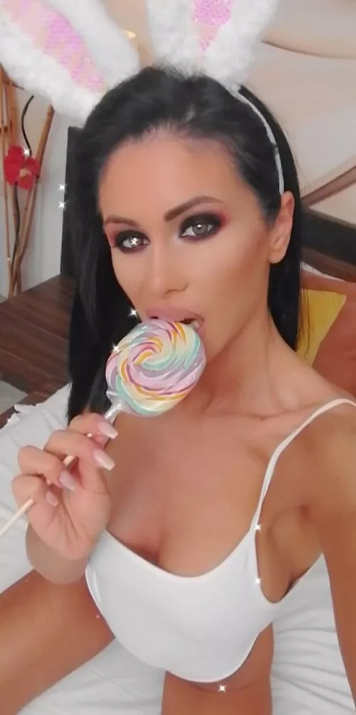 Lemme be your naughty bunny