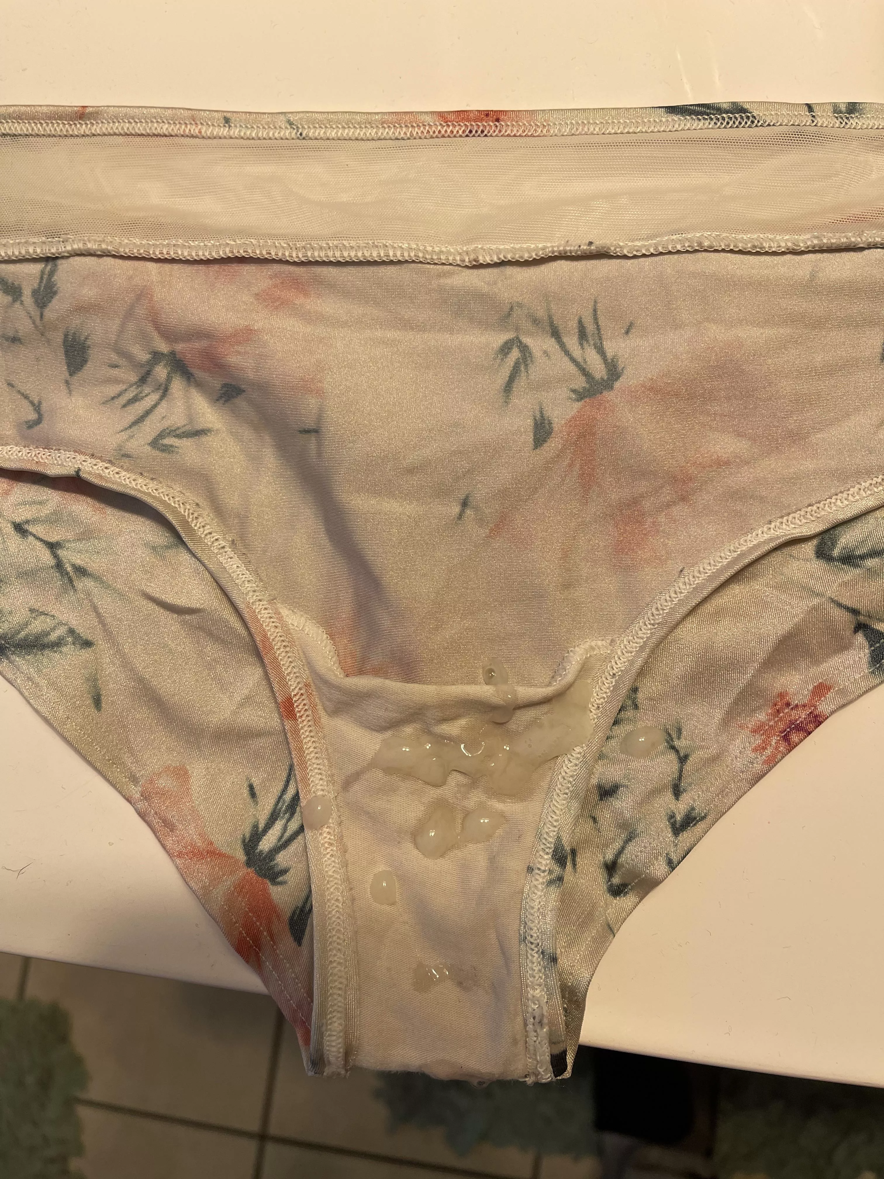 Let a buddy borrow my wife’s panties. He sent me this pic Let a buddy borrow my wife’s panties. He sent me this pic