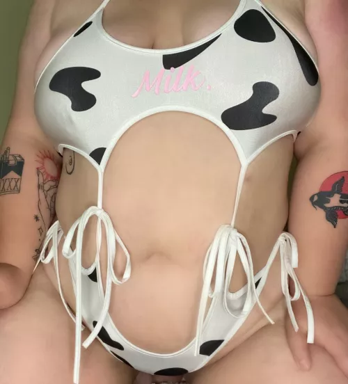 Let me lick up your milk🤤💕💋