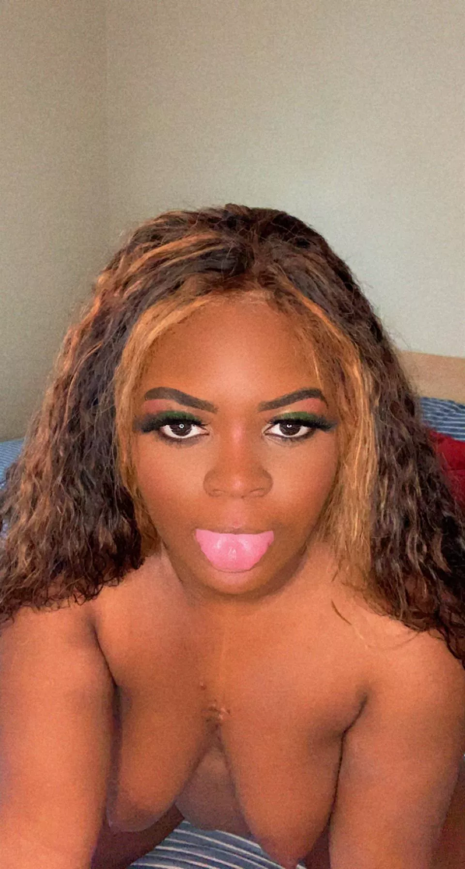 Let me perform for you tonight? Showing off ❤️❤️.