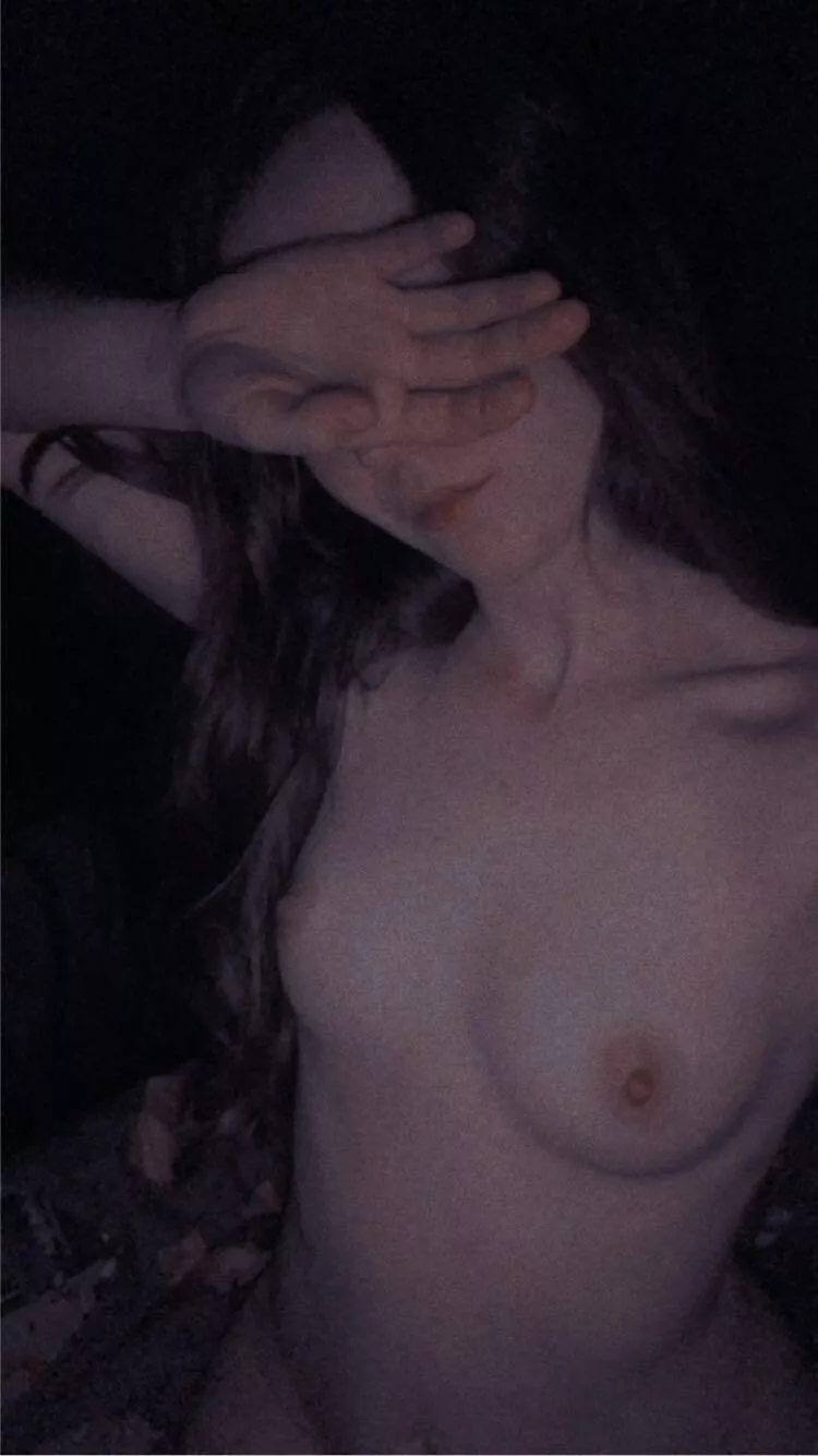 Let's cuddle and stay in bad all day 🥰