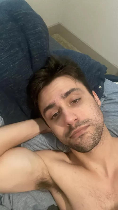 Letβs cuddle and watch some anime π©