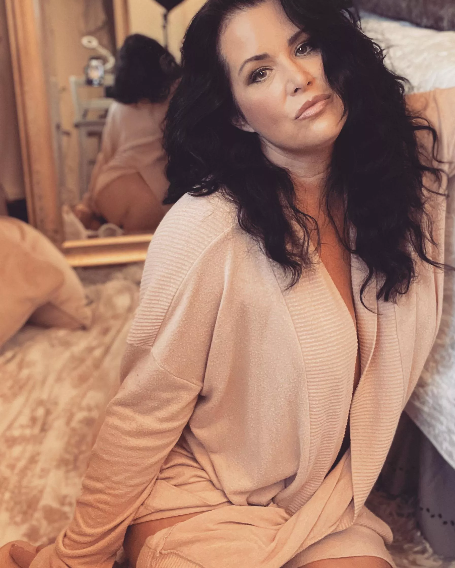 Let’s cuddle… (f)54