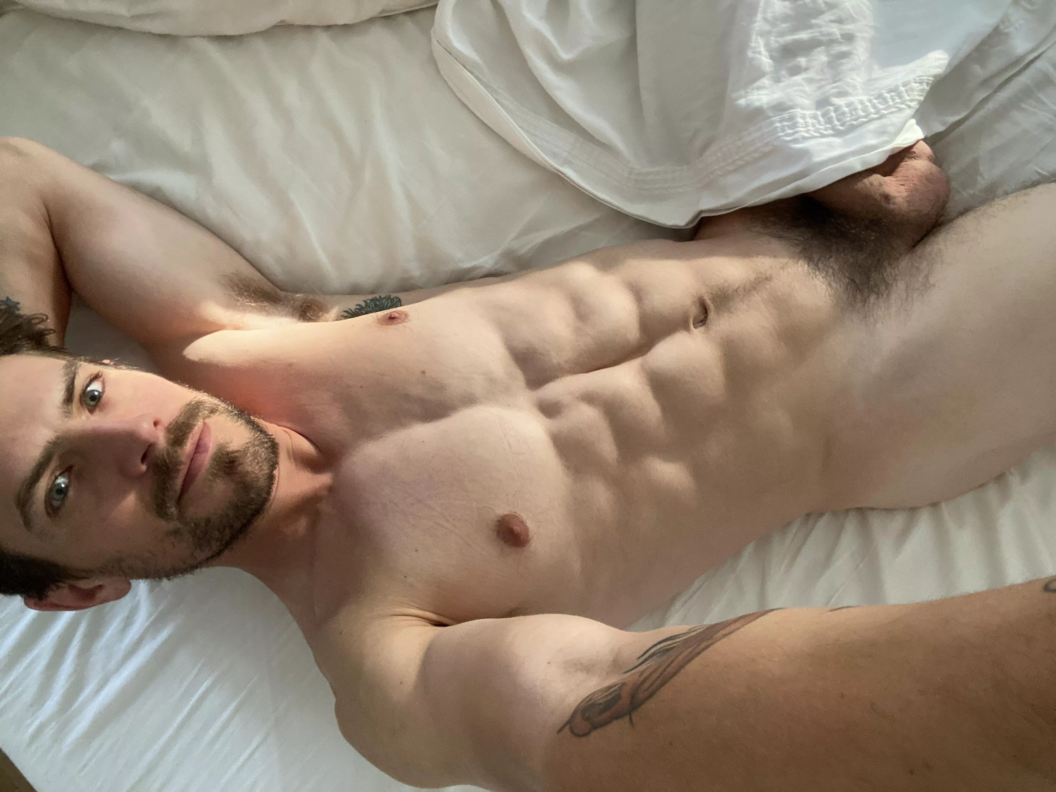 Let’s cuddle then…😏 Let’s cuddle then…😏