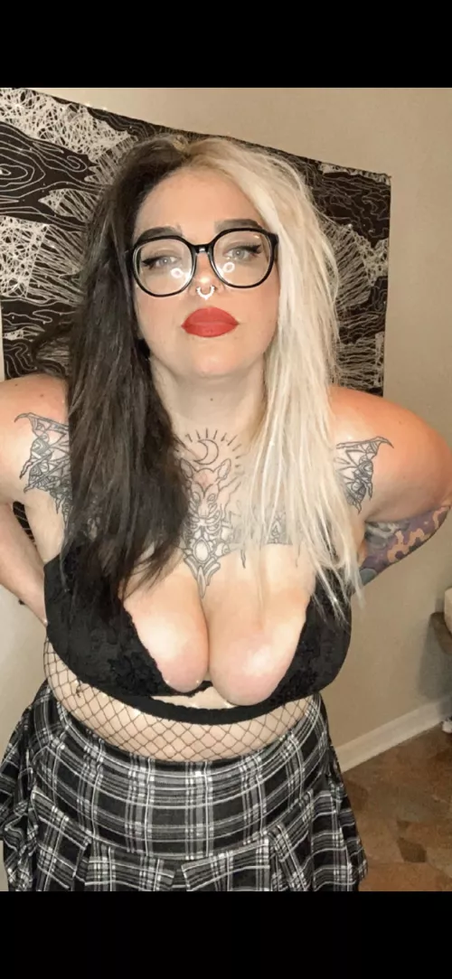 Let’s dance 🖤😈