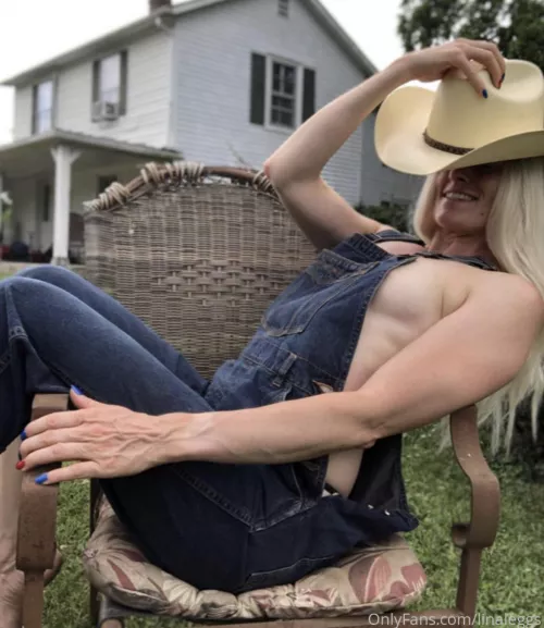 Let’s end the debate: Are they Bibs or Overalls?