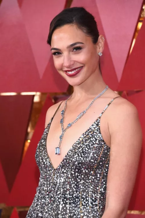 Let’s get Bi for Gal Gadot
