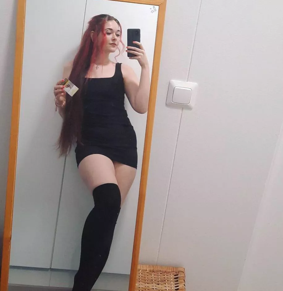 Lets go for a smoke?🥰