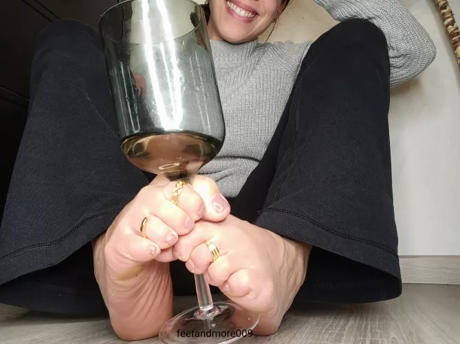 lets have fun and stay at home, i drink wine, you sucks toes, deal?! 🍷🥰