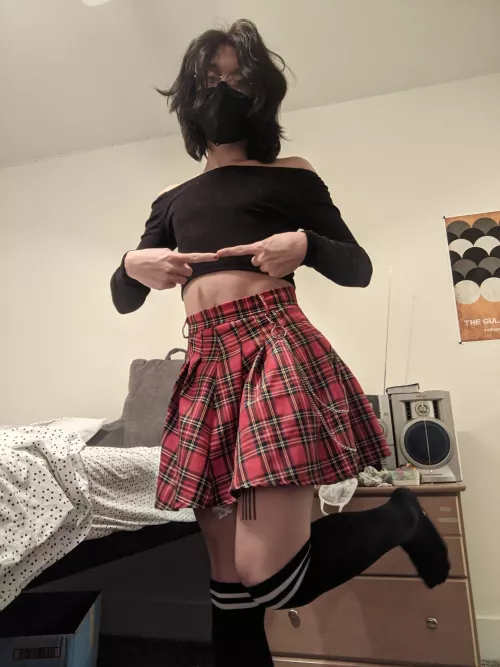 👉👈 let's hold hands