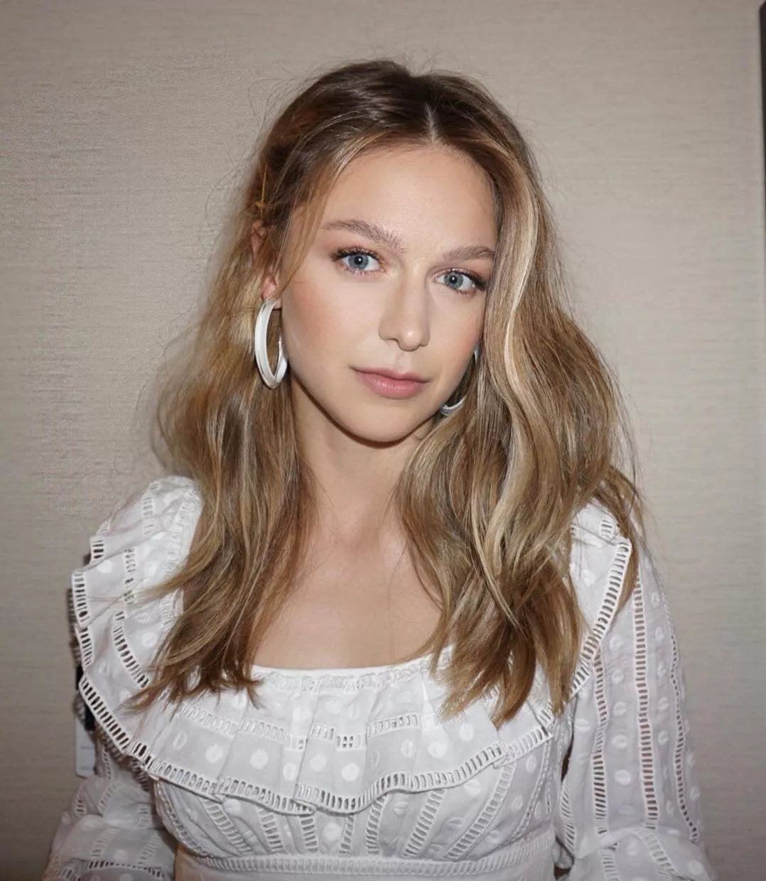 Let’s jerk for Melissa Benoist