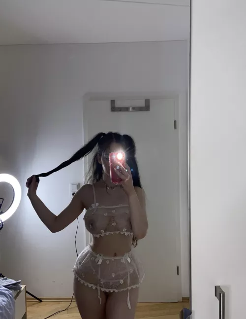 Let's play together ๐
 | I verify | Videocalls | Sexting | Customs | GFE | Premium Snapchat | Cock Rate | And much more | Add my Snap @kayleyrayy Kik @kayleyyray