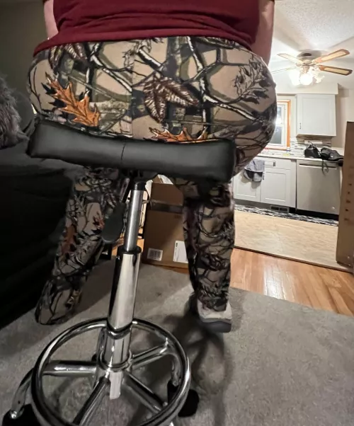 Lets See How Long This Little Stool Can Last 🤣