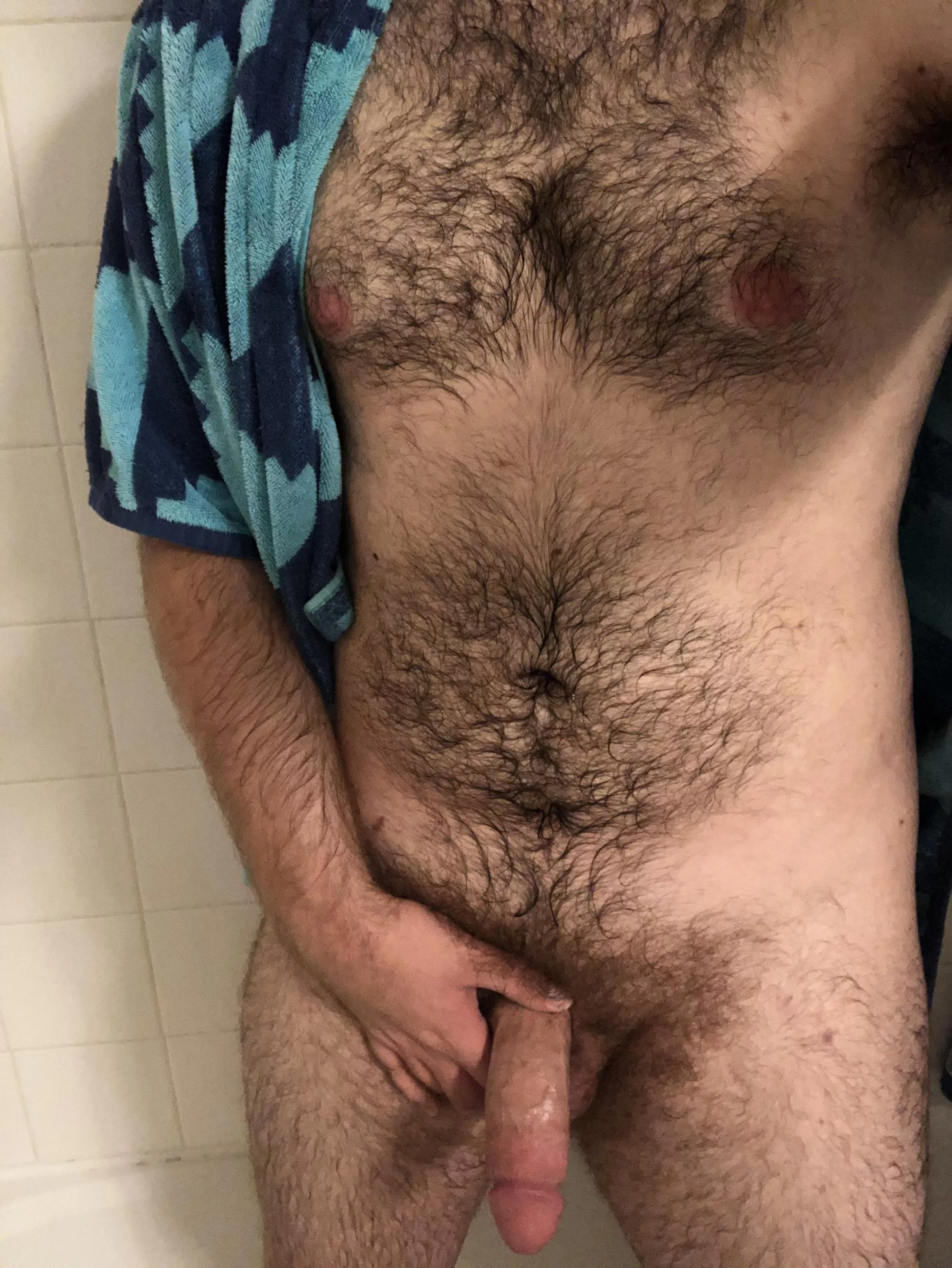 Let’s shower after an intense gaming session 👀 Let’s shower after an intense gaming session 👀