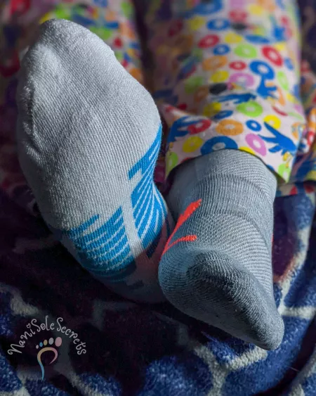 Letting my piggies breathe after working all day. βΊοΈ