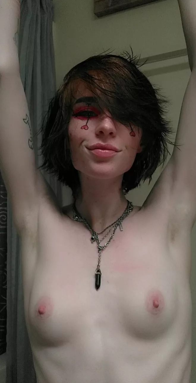 Lick my sweet, sweaty pits!