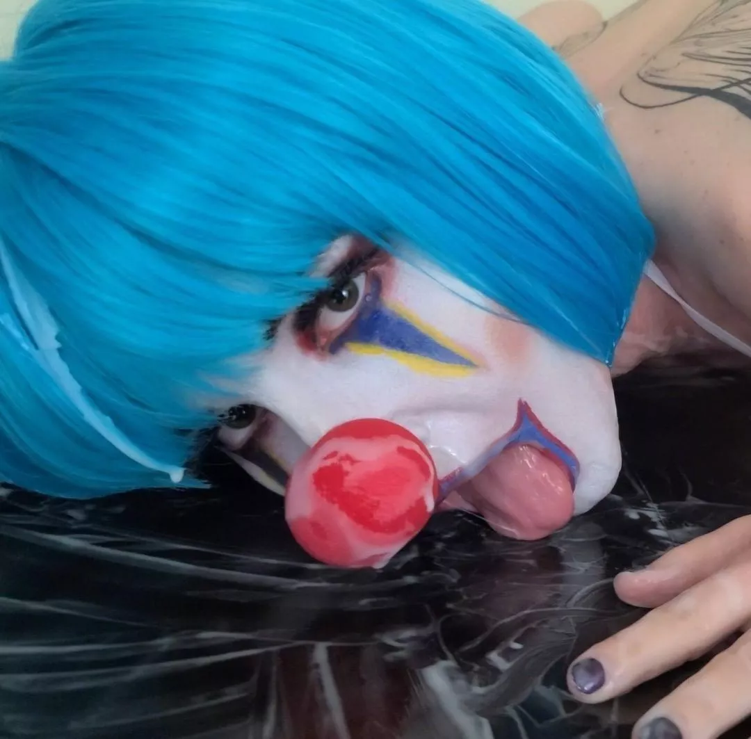 🤡Licking up your mess like...
