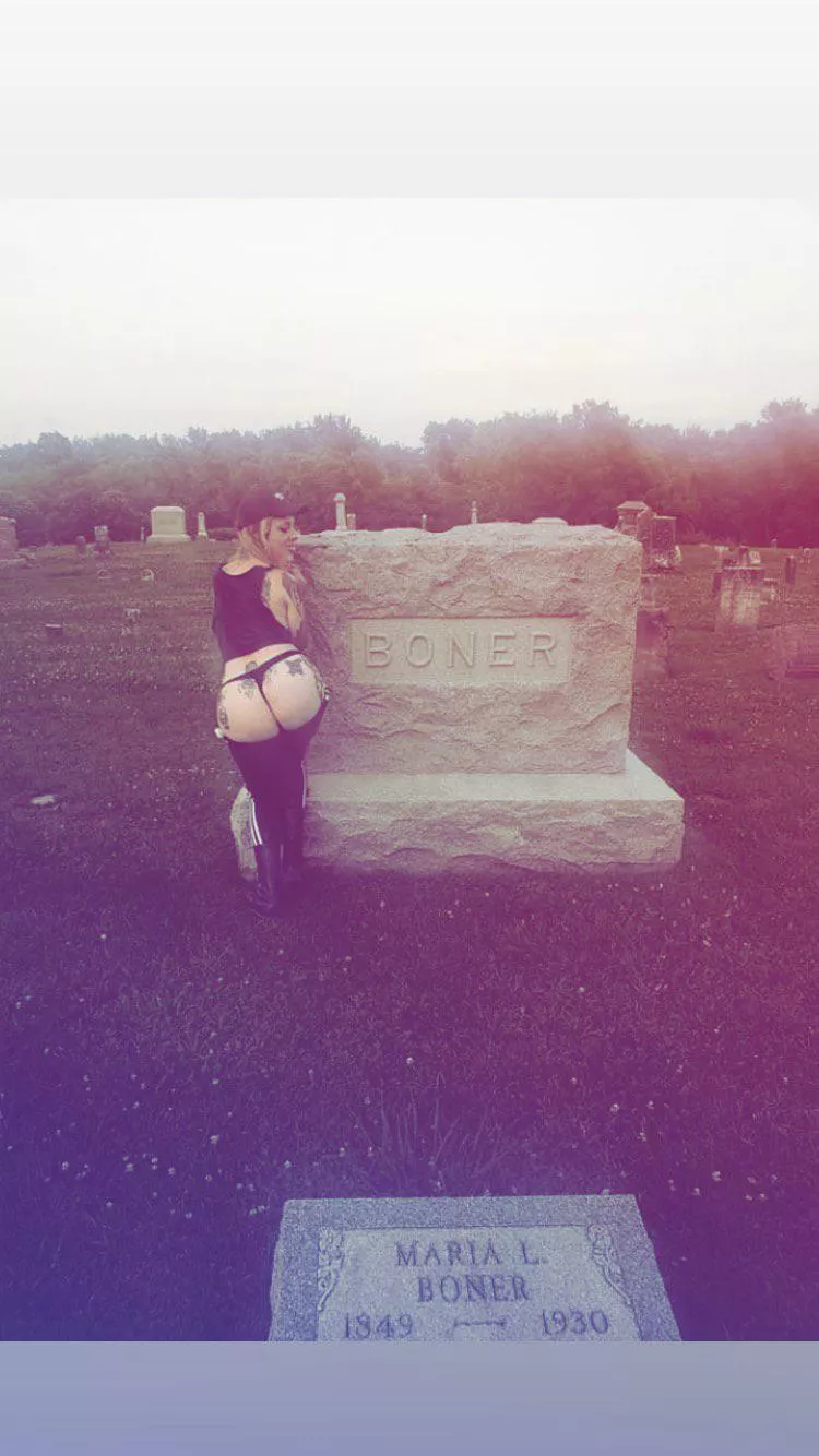 Life is hard guys, let me resERECT you 🖤💦