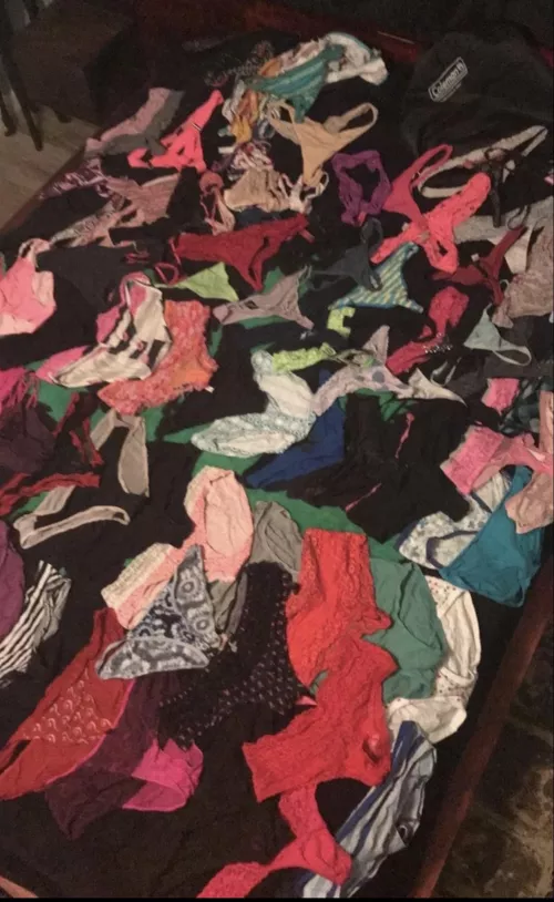 Life long panty collector. Let’s chat there is no better feeling.